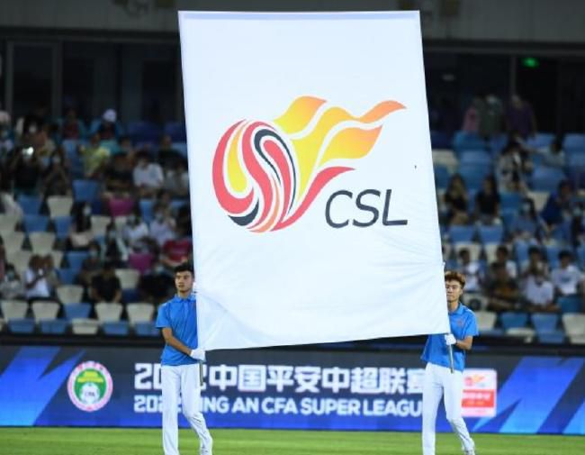 詹妮弗年近半百性感依旧 半裸登封杂志秀火辣身材 2018-11-01 近日，天后詹妮弗·洛佩兹登封美版《InStyle》封面大片曝光，年近半百，半裸出镜，性感依旧。